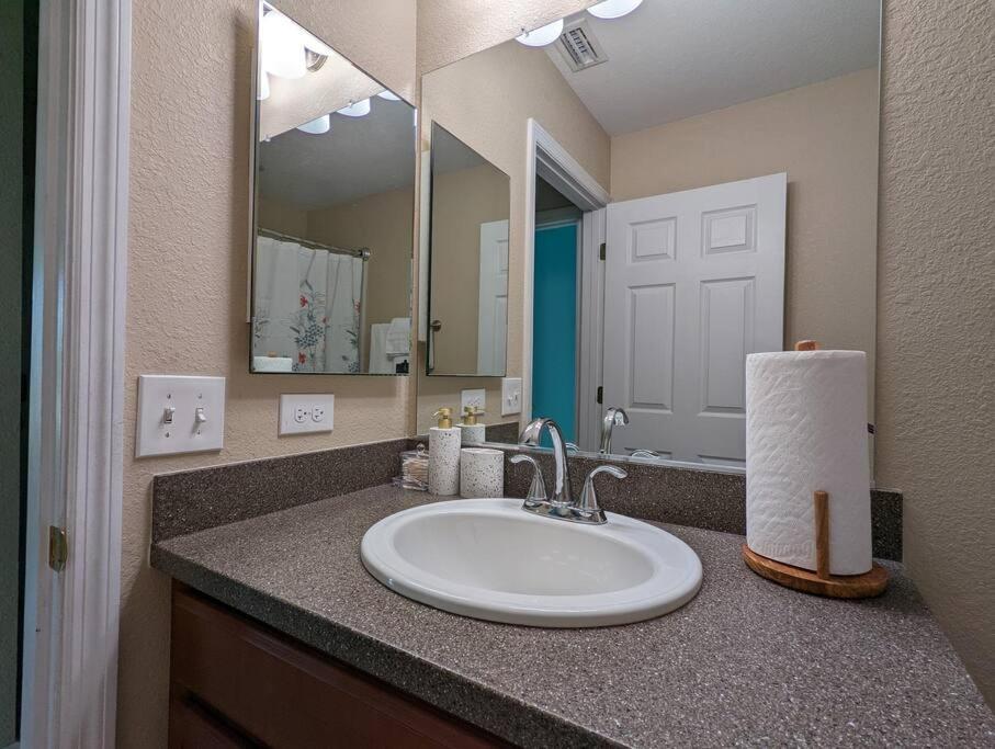 3Bed & 2Bath Property Couple Minutes From Siesta Key Beach & Downtown Sarasota Exteriör bild